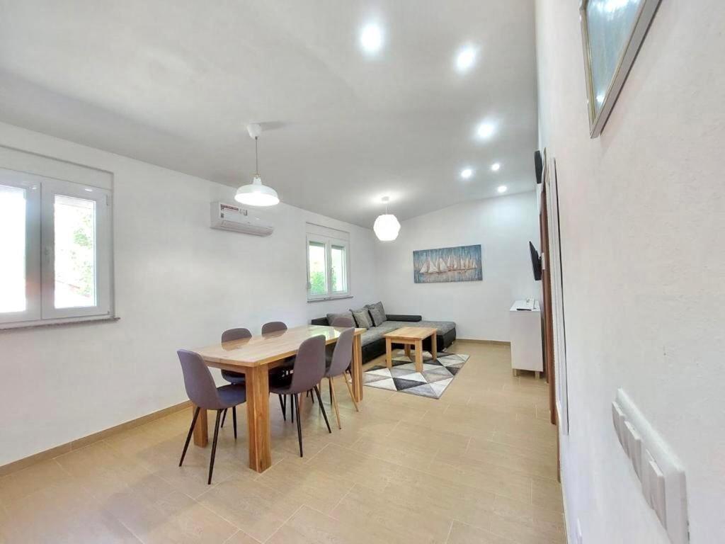 דירות סלינה Haus Orchidee מראה חיצוני תמונה